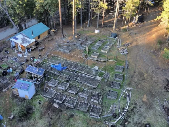 2758 Trinity Pines Dr, Hayfork, CA 96041