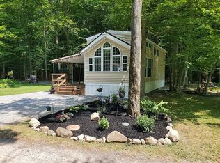 10933 Darien Alexander Townline Rd #W15, Darien Center, NY 14040