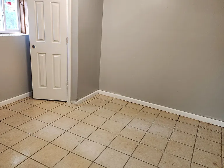 1915 Timberlake Pl — Photo 11