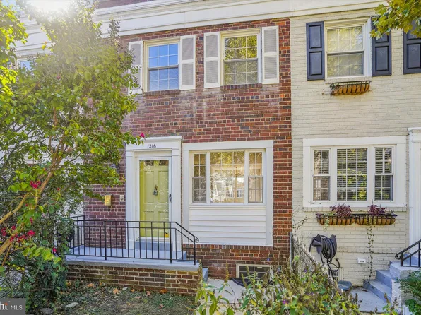 1216 Wilkes St, Alexandria, VA 22314