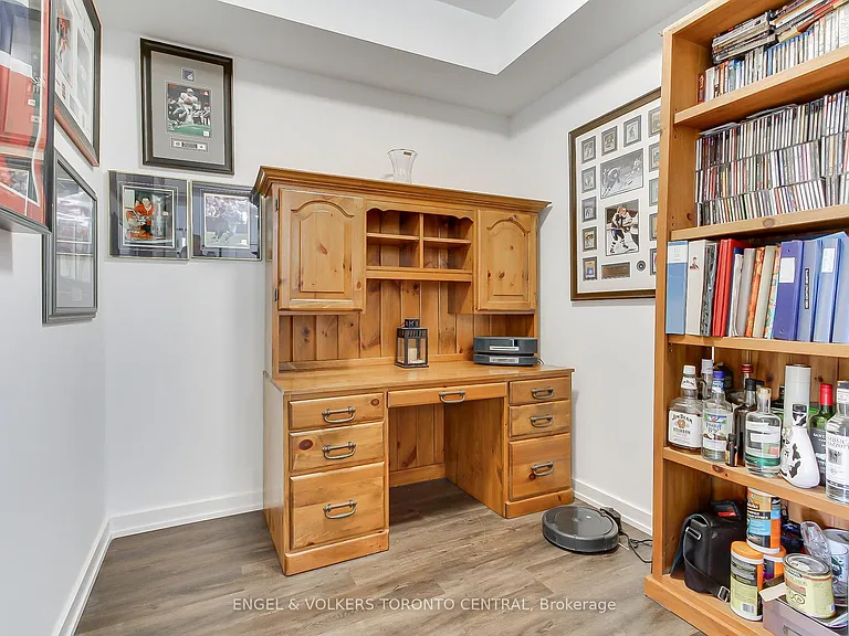 430 Essa Rd #418 — Photo 25