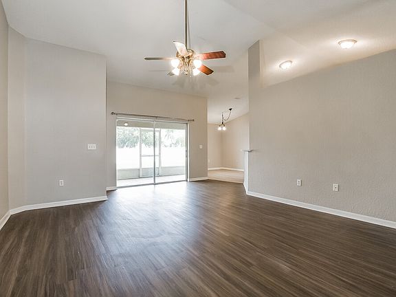 4th image of 7134 Summit Dr