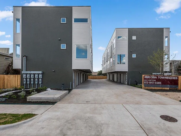 7920 Mullen Dr #5 — Photo 1