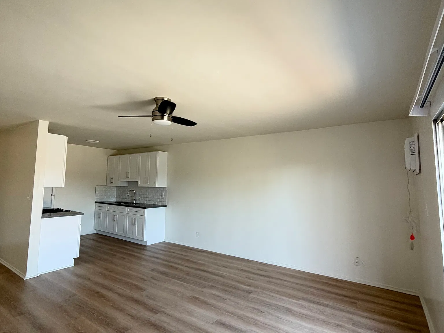 1 bed, 650 sqft, $1,850 — Photo 2