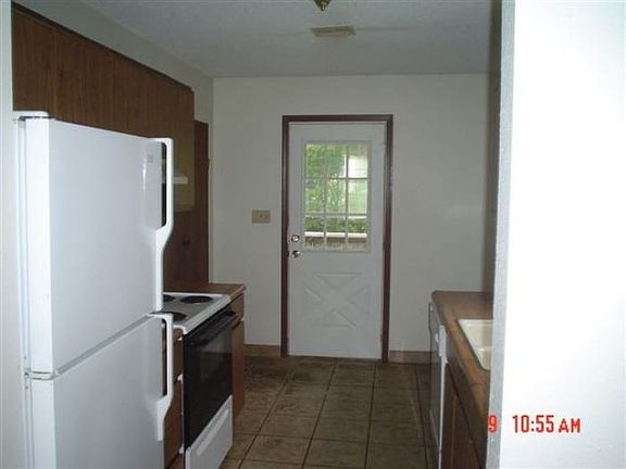 4th image of 8103 E 100th Terrace Ct