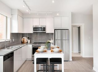 2670 Library Lane, North Vancouver, BC V7J 0B3