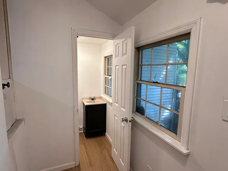 811 S Warren St — Photo 8