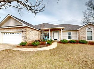 216 Glen Oaks Dr, Dothan, AL 36301
