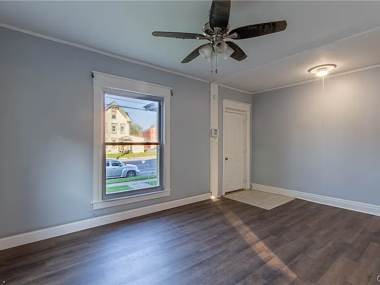 863 W Main St #863 — Photo 10