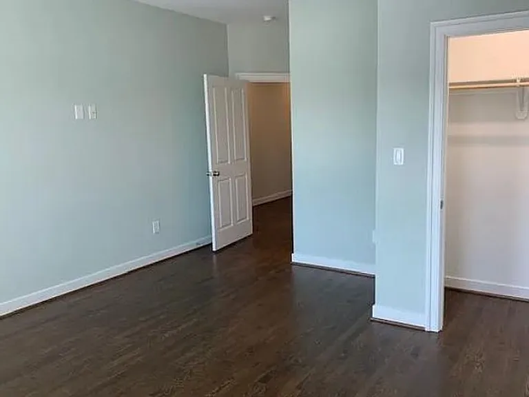 1608 W Cary St — Photo 8