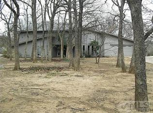 3438 Curry Rd, Arlington, TX 76001