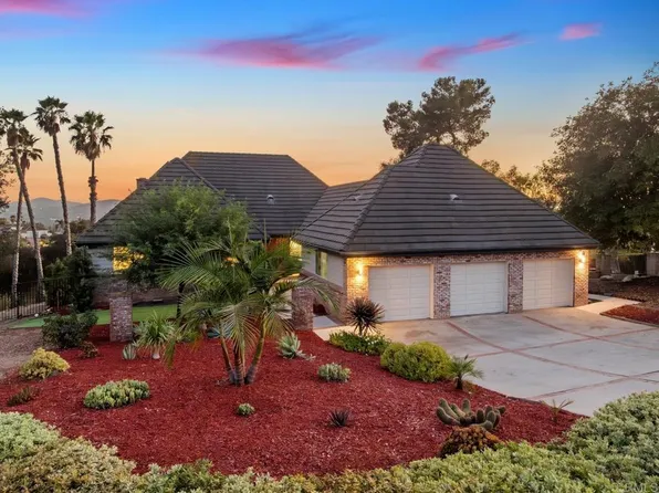 1118 Orangewood Dr, Escondido, CA 92025