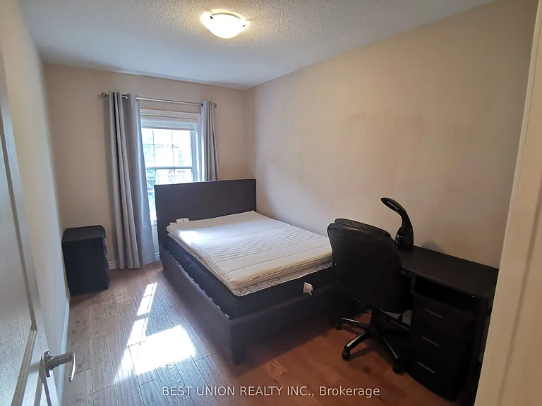 133 Saint Leger St — Photo 8