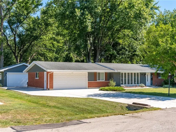 4128 Eckworth Dr, Bellbrook, OH 45305