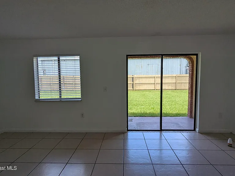 174 San Juan Cir — Photo 16