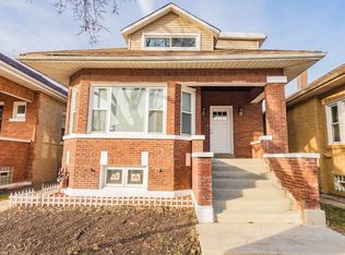 8214 S Loomis Blvd, Chicago, IL 60620