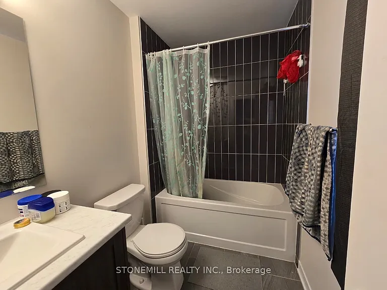 125 Beebalm Cres — Photo 12