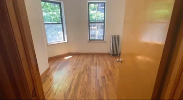 Rented by Manhattan Dwelling Corporation | media 17
