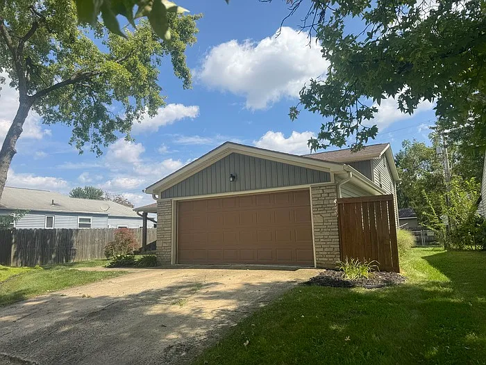 3 bed, 1.5 bath, 1430 sqft, $1,750 — Photo 4