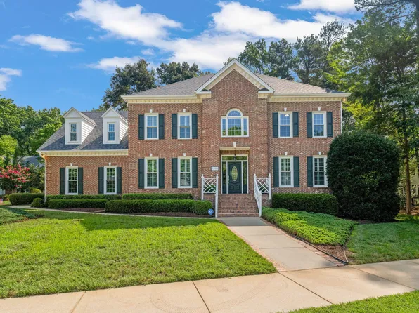 9004 Armitage Ct, Raleigh, NC 27615