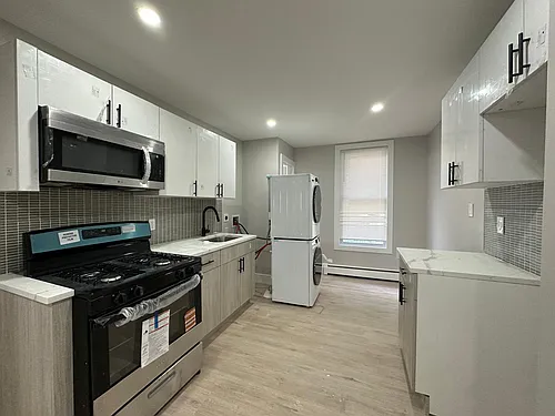 594 Westside Ave Photo 1