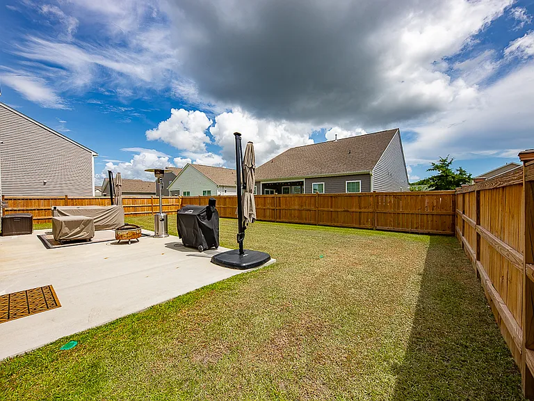 416 Isabelle St — Photo 12