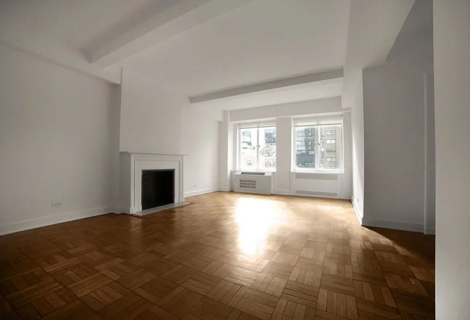 1st image of 40 Central Park S #17F