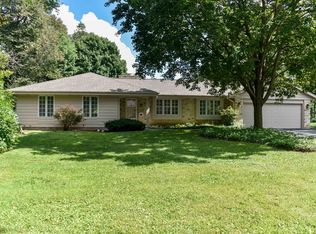 2490 Anita Dr, Brookfield, WI 53045