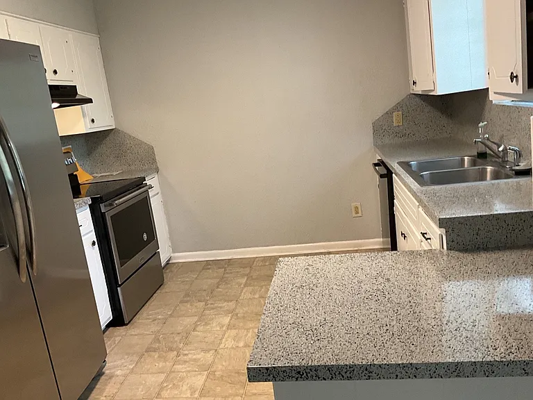 2 Ouida Cir — Photo 4