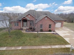 224 Grindstone Rd, Chatham, IL 62629