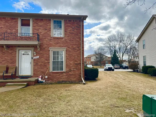 35463 Turner Dr #266, Sterling Heights, MI 48312