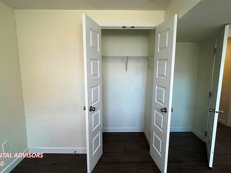 8125 83rd Ave NW #BASEMENT — Photo 15