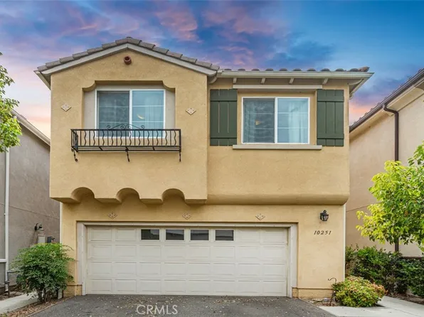 10251 Angel Ln, Downey, CA 91331
