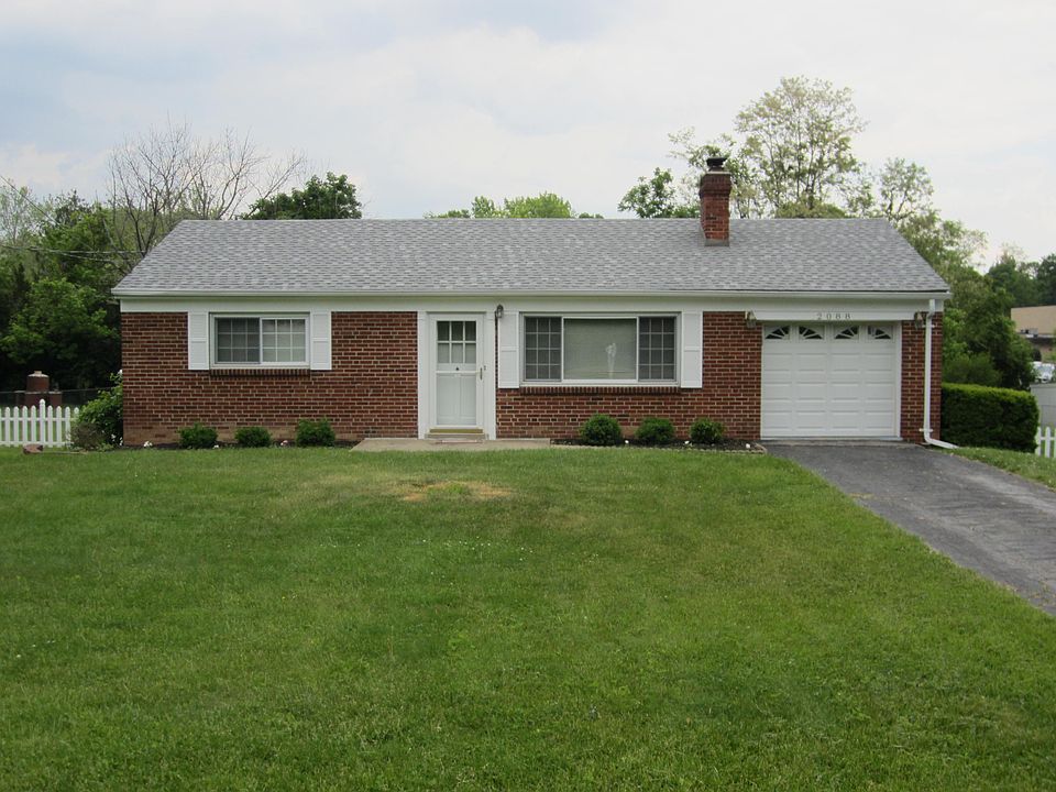 1st image of 2088 Forestlake Dr
