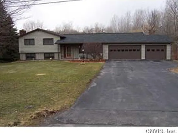 6093 Holcomb Hill Rd, La Fayette, NY 13084