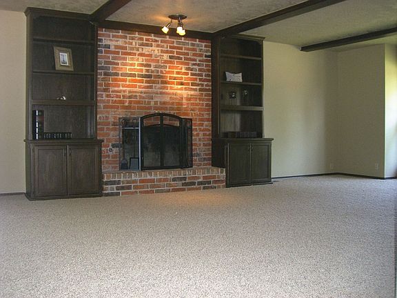 Living Room with2 bay windows