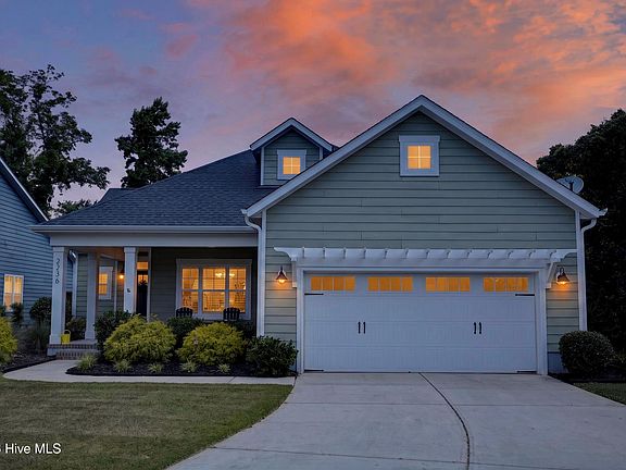 2nd image of 2236 Lakeside Circle