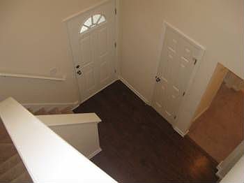 5th image of 214 Hawks Bluff Dr