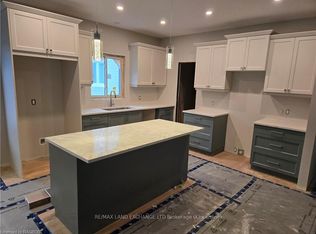 784 Campbell Ave, Kincardine, ON N2Z 1W1