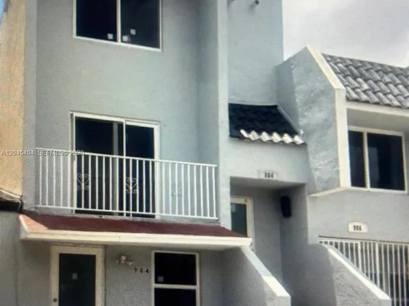 984 W 40th St #2, Hialeah, FL 33012
