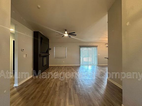 3rd image of 326 Woodland Trl