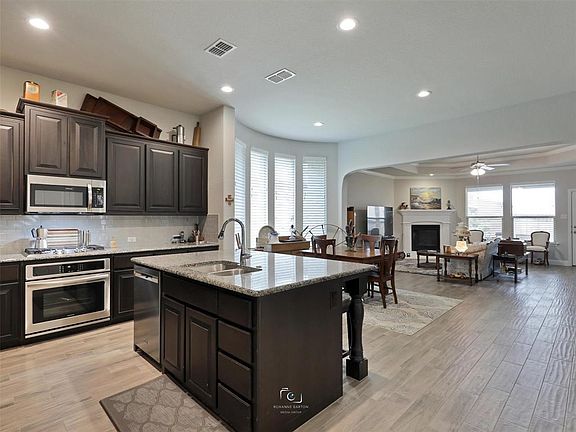 2nd image of 14828 Complacent Way