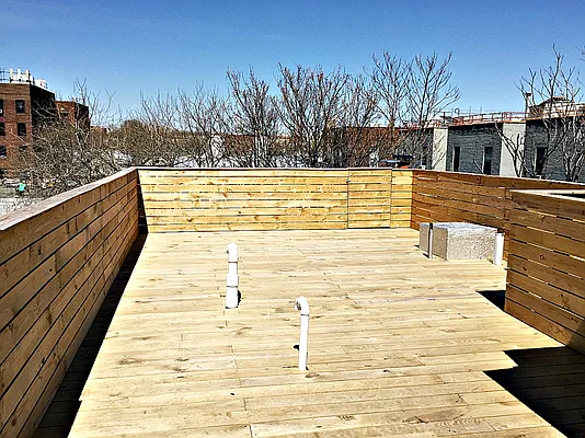 Rented by MNS | media 8