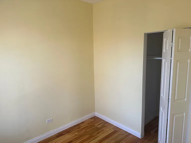 720 N Homan Ave #2 — Photo 5