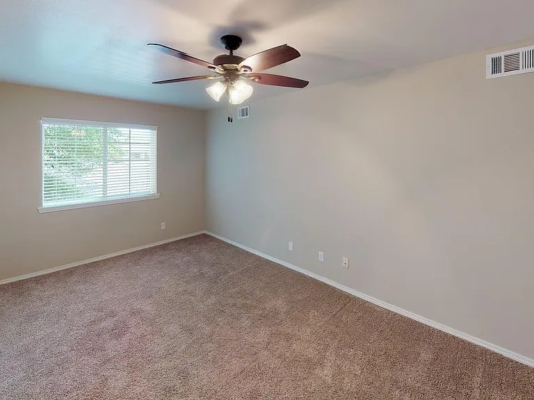 Metroplex Apartments — Photo 67