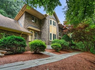 11 Cobblestone Ln, Andover, MA 01810