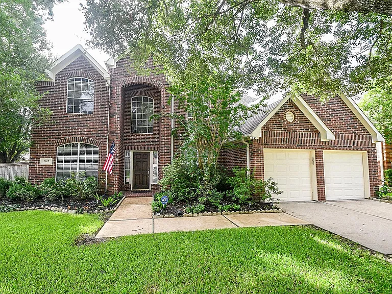 3107 Pennywell Ln — Photo 2