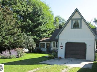 23824 Lake Dr, Sears, MI 49679