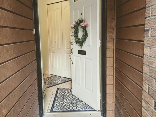 2 bedroom rental in Surrey — photo 19