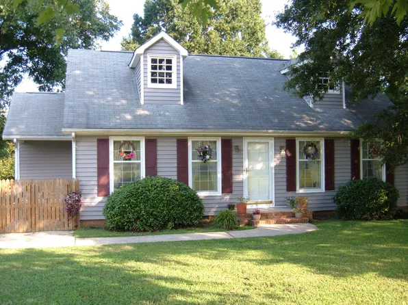 2118 Lancaster Ave, Monroe, NC 28112